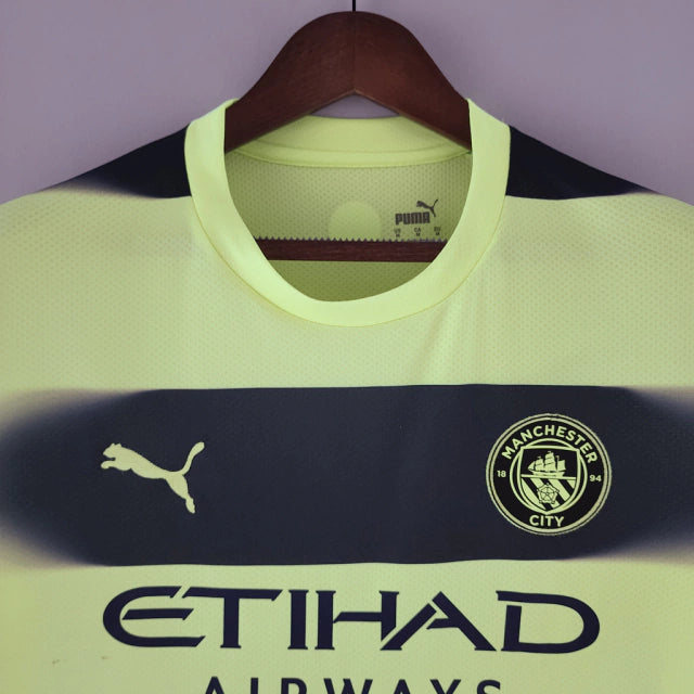 Camisa Manchester City Third 22/23 Torcedor Puma Masculina - Verde Neon e Azul Marinho