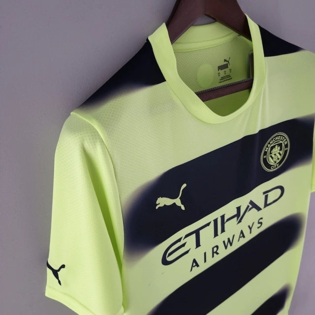 Camisa Manchester City Third 22/23 Torcedor Puma Masculina - Verde Neon e Azul Marinho