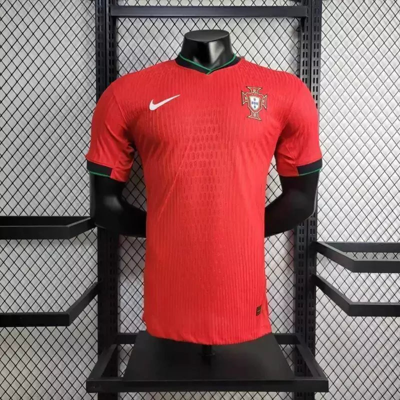 Camisa Seleção de Portugal Home 24/25 Eurocopa Jogador Nike Masculina - Vermelho