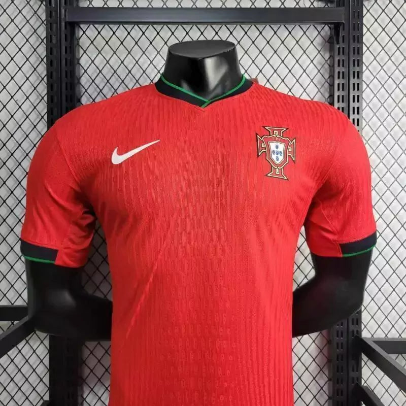 Camisa Seleção de Portugal Home 24/25 Eurocopa Jogador Nike Masculina - Vermelho